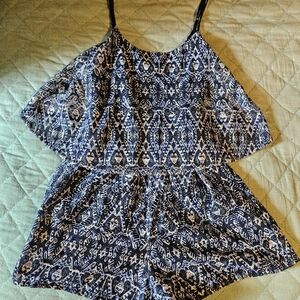 (2 For $30) Aeropostale Navy and White Printed Summer One-Piece Romper